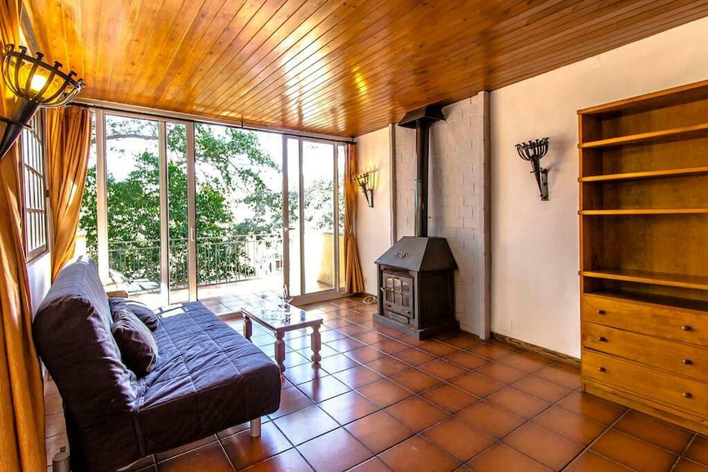 Les Canyes Cottage, Private Villa Resort Piera Екстериор снимка